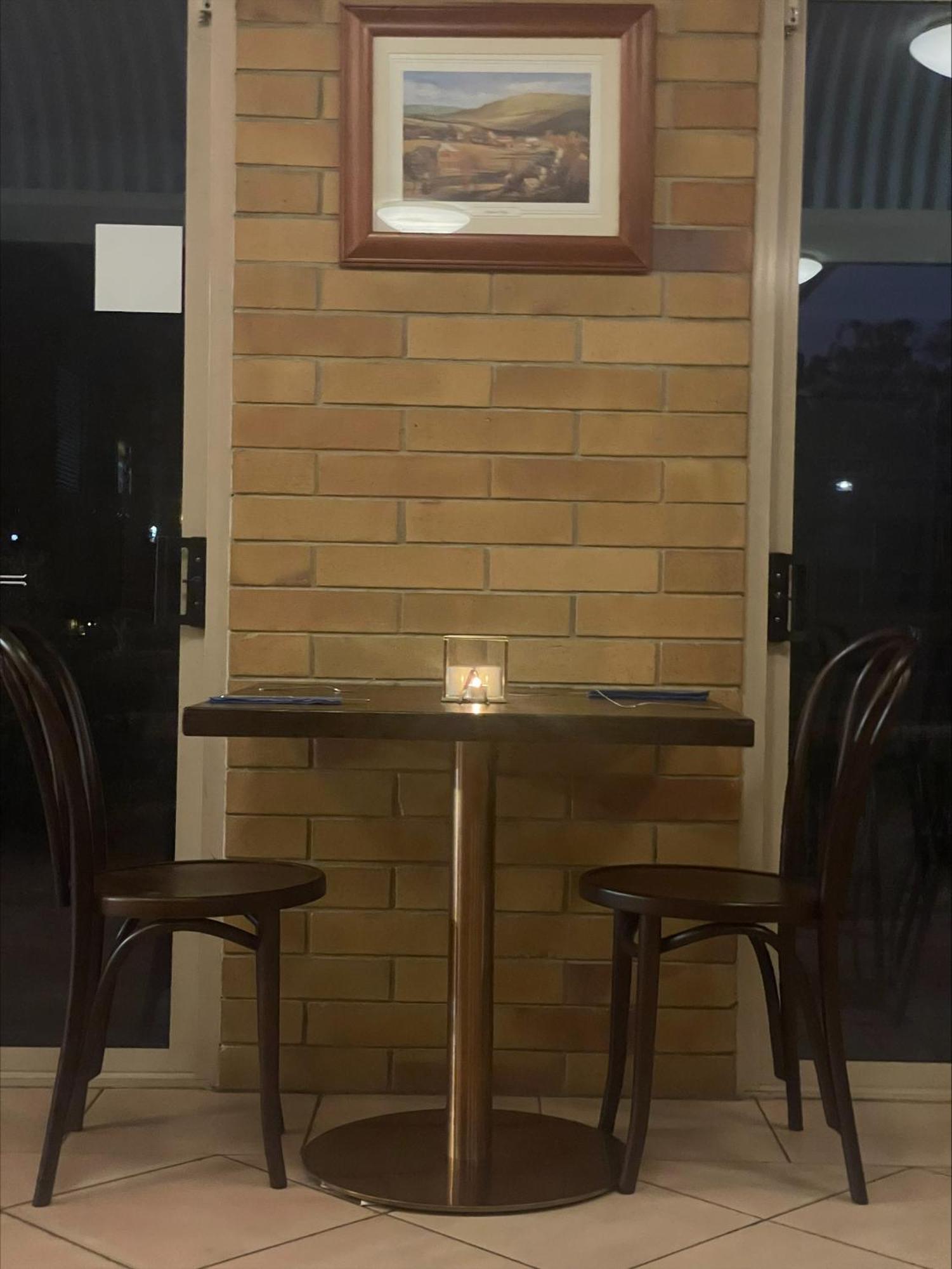 Wild Scotsman Motor Inn Gin Gin Qld エクステリア 写真