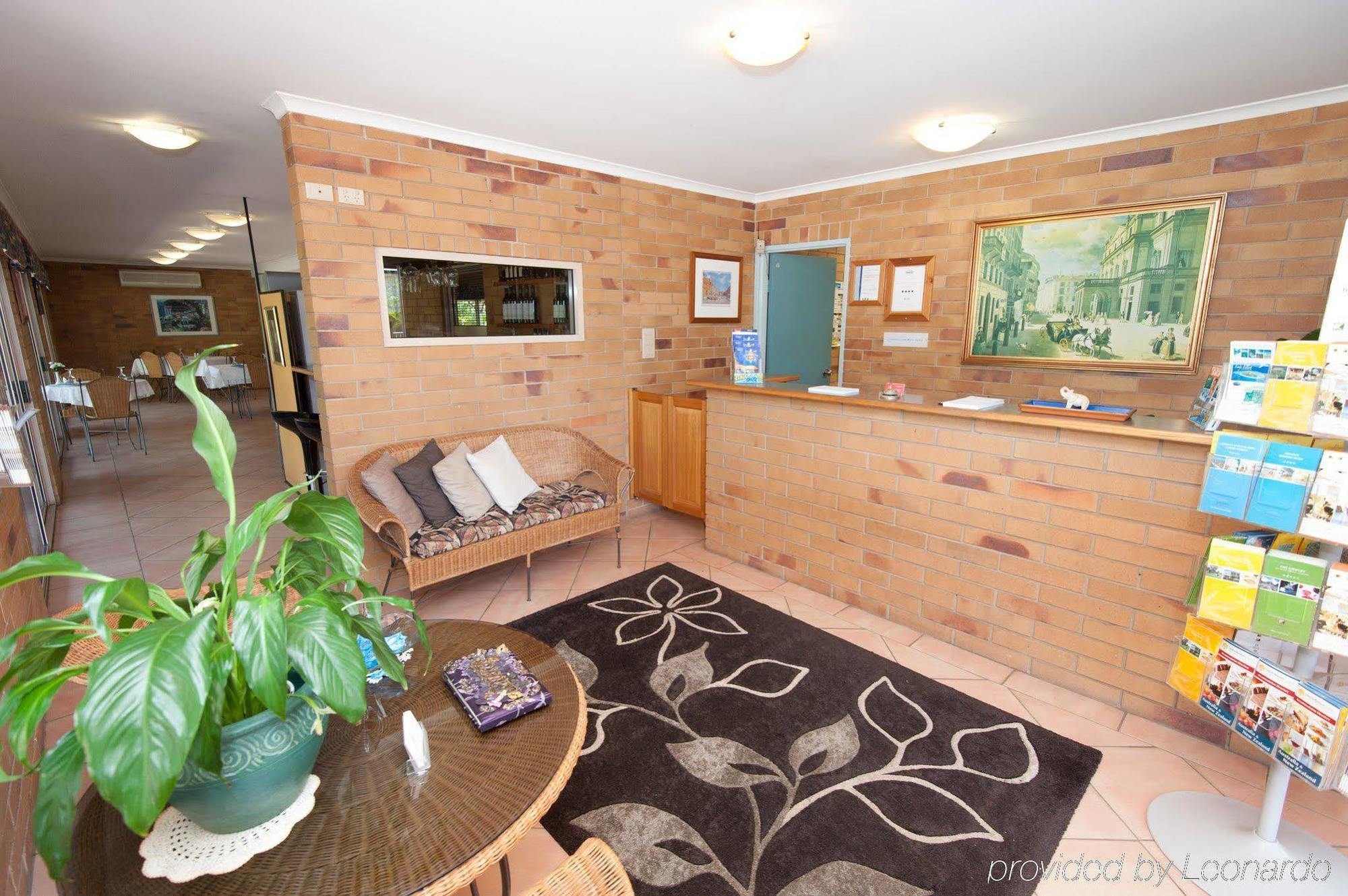 Wild Scotsman Motor Inn Gin Gin Qld エクステリア 写真